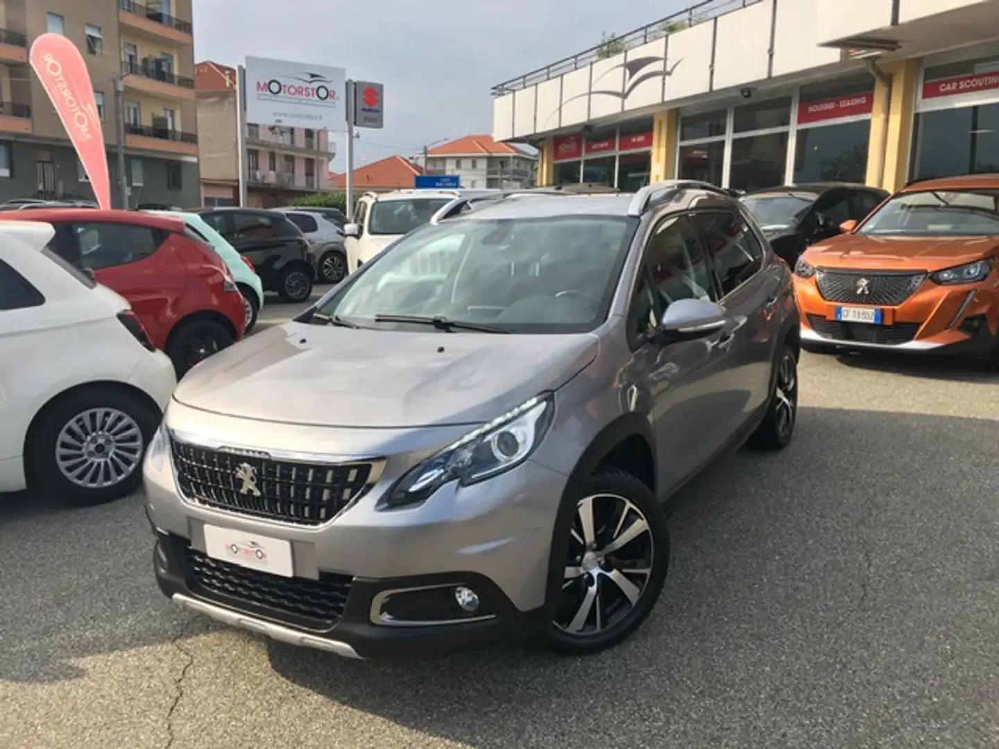 Peugeot 2008 1.2 130cv Allure Argent - 1