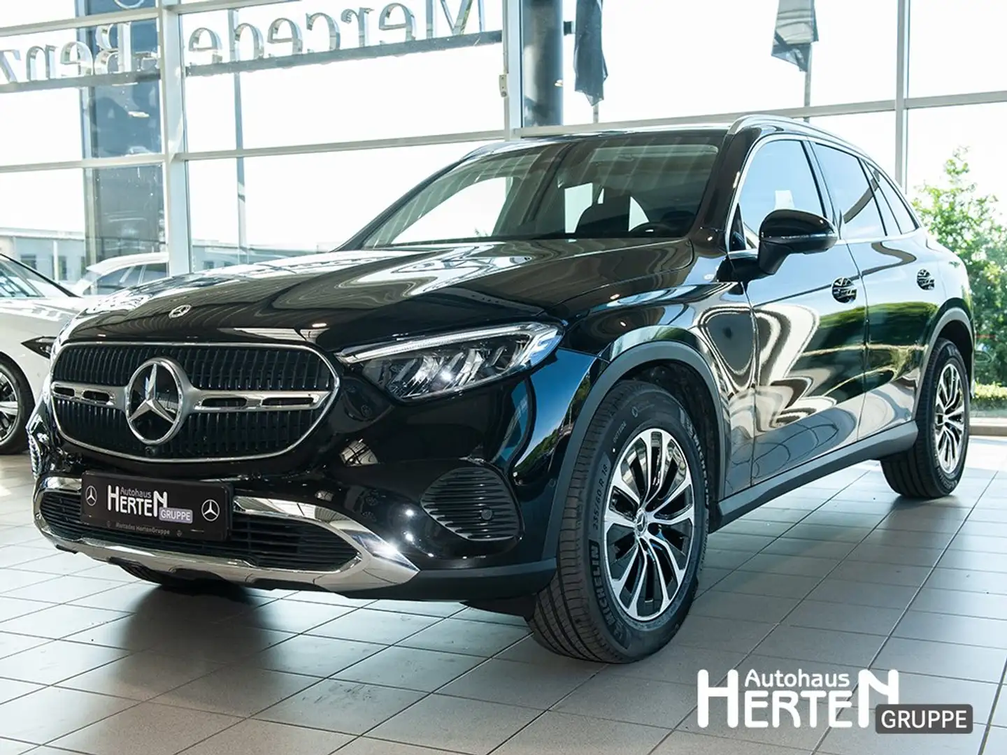 Mercedes-Benz GLC 200 4M+AVANTGARDE+PANO+LED+MEMORY+AMBIENTE+ Schwarz - 1