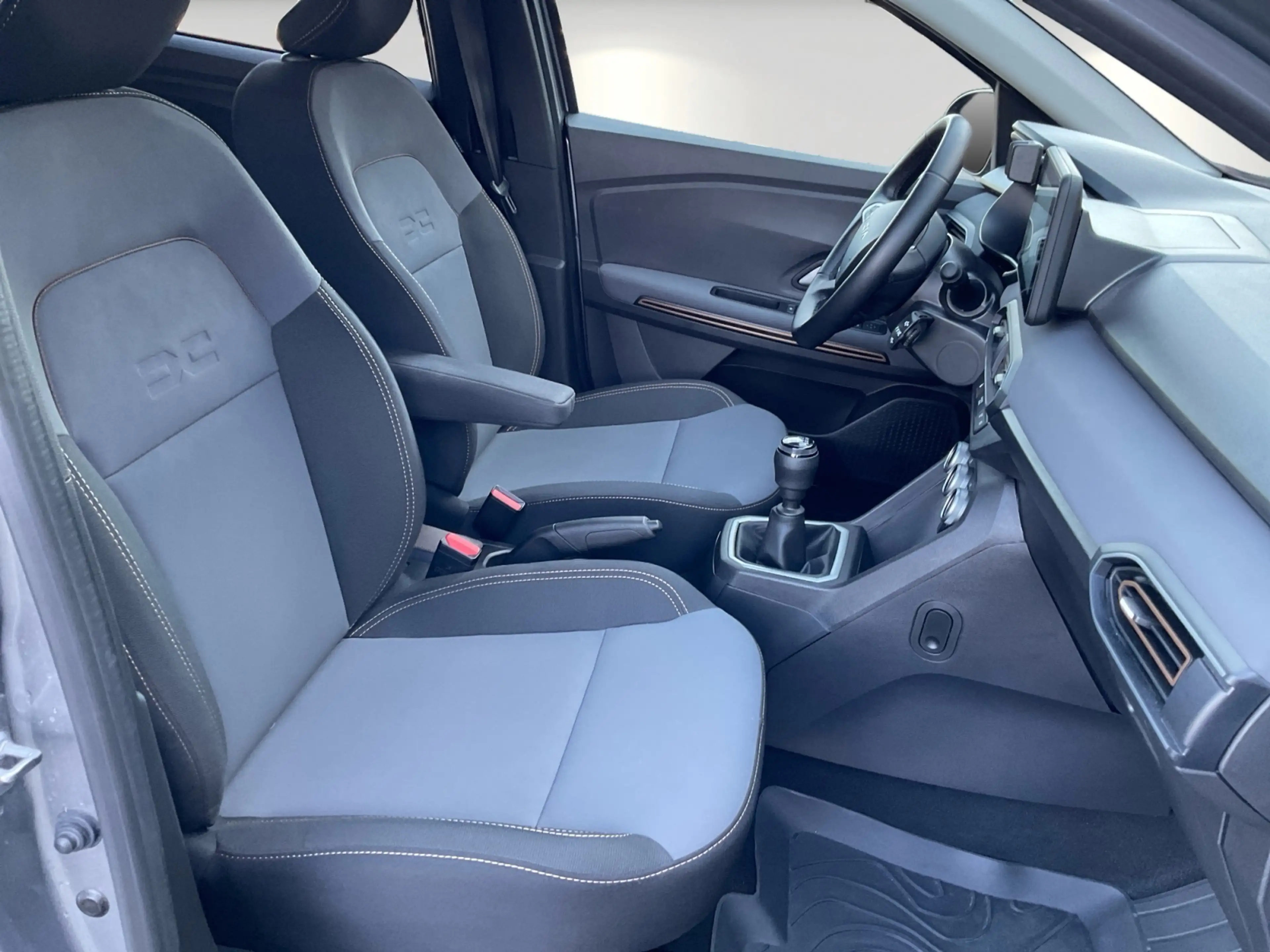 Dacia Jogger Extreme TCe 110/Kamera — photo 15