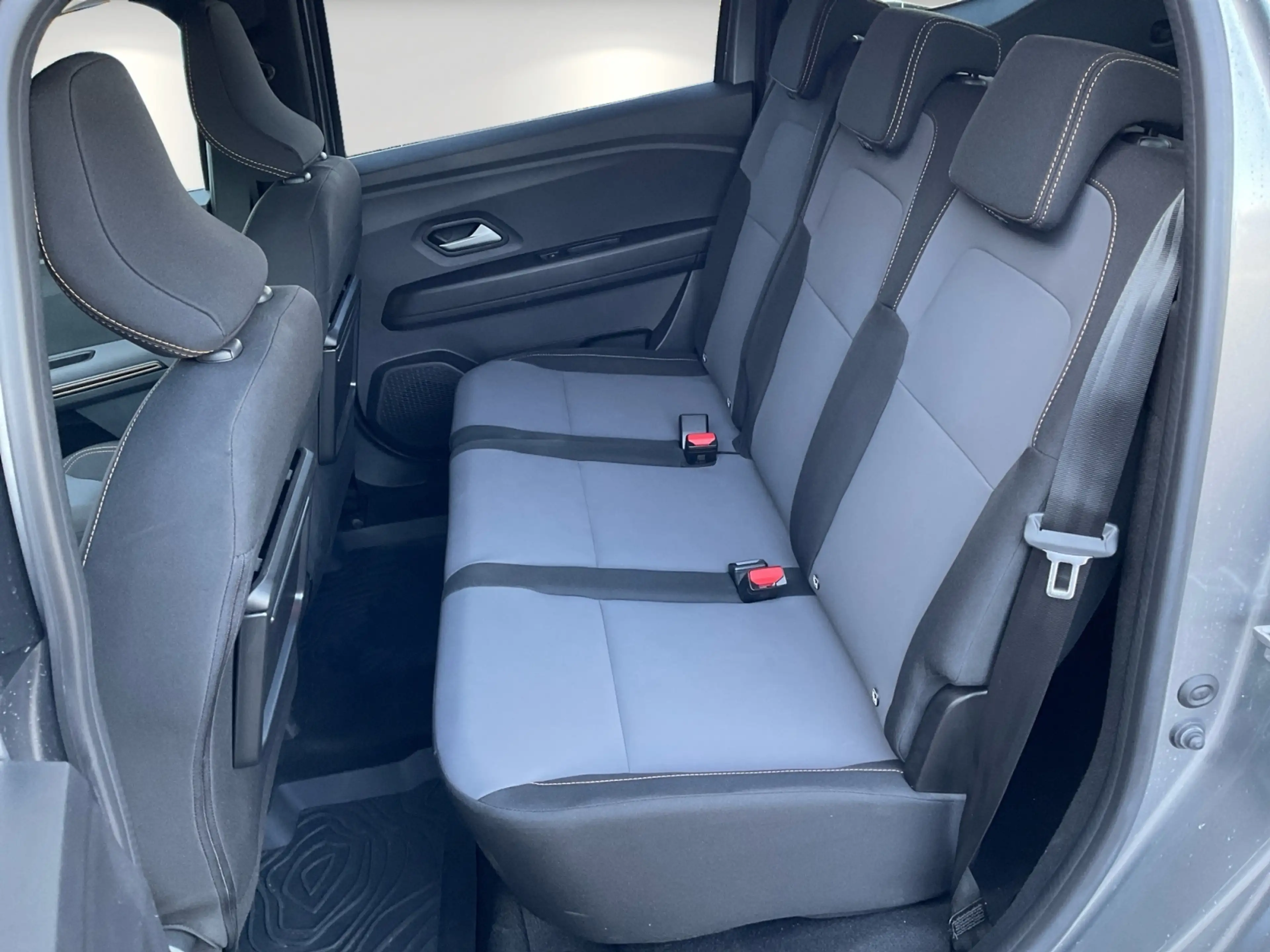 Dacia Jogger Extreme TCe 110/Kamera — photo 7