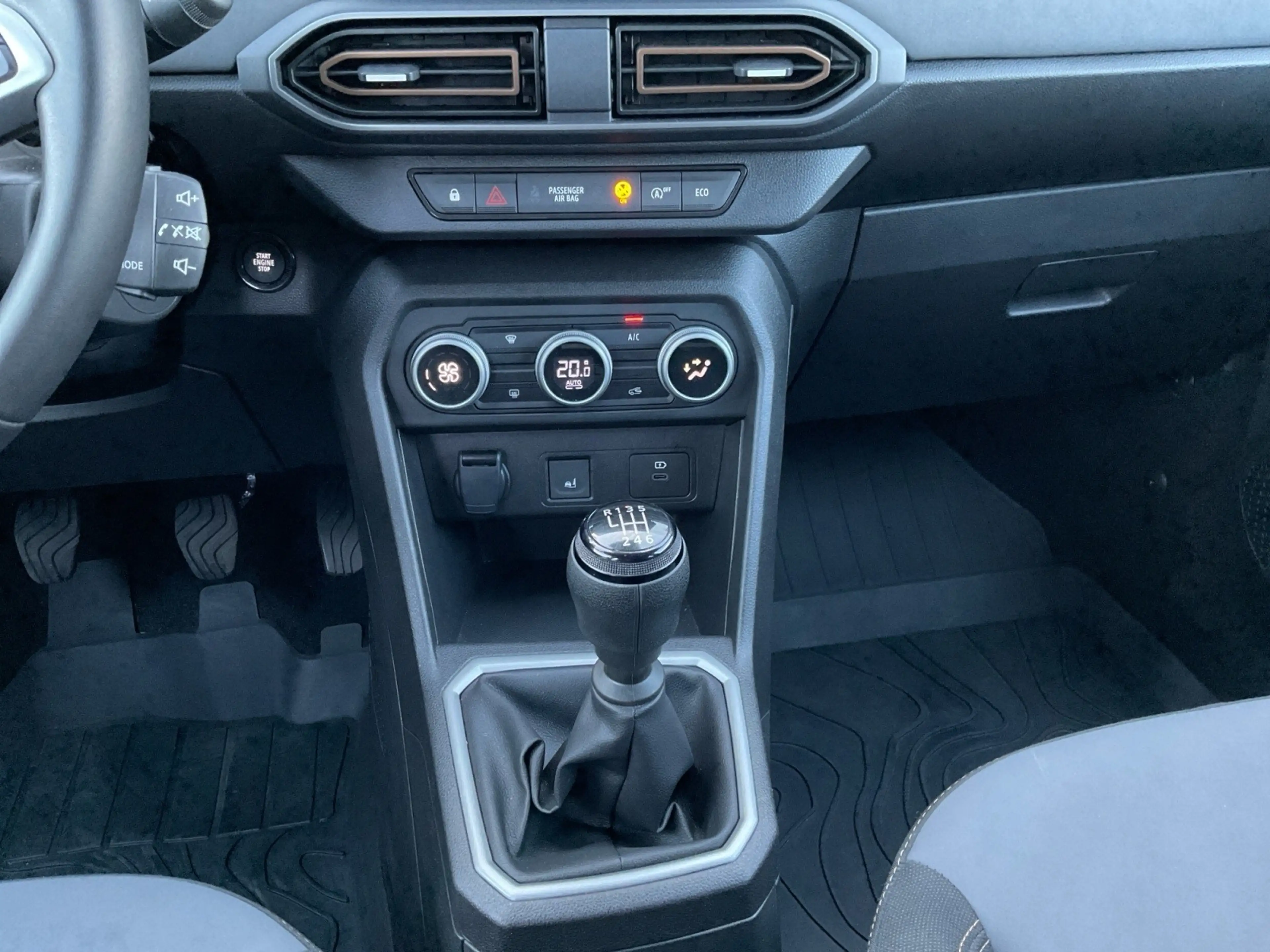 Dacia Jogger Extreme TCe 110/Kamera — photo 10