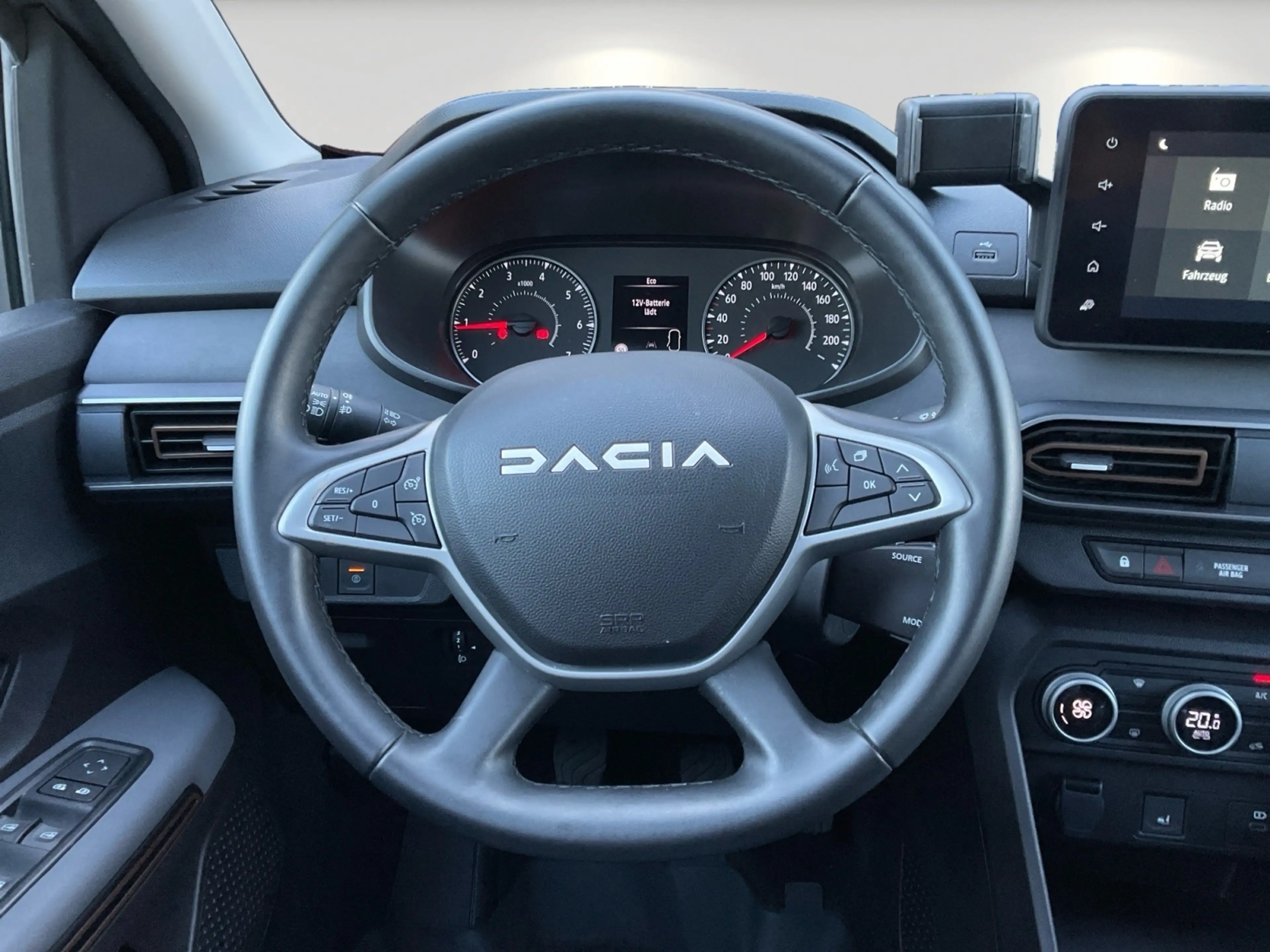 Dacia Jogger Extreme TCe 110/Kamera — photo 13