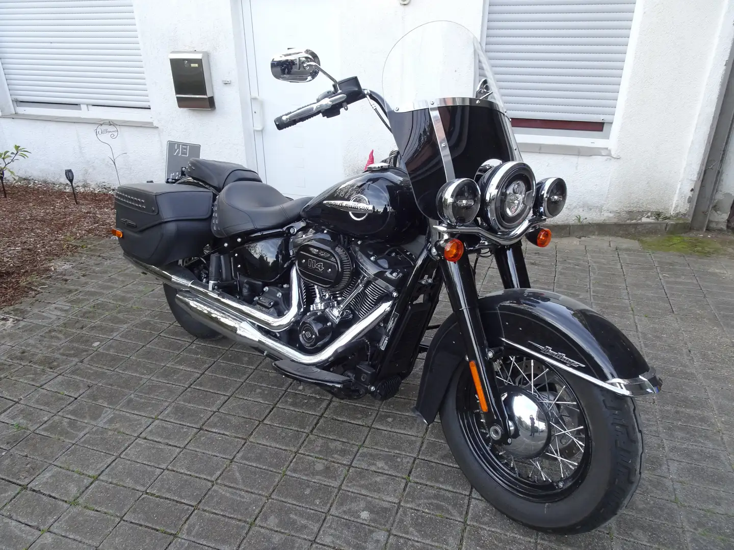 Harley-Davidson Heritage Classic Schwarz - 1