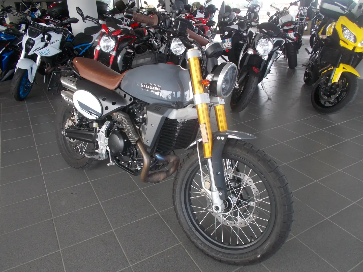 Fantic Caballero 500 DE LUXE Grau - 1