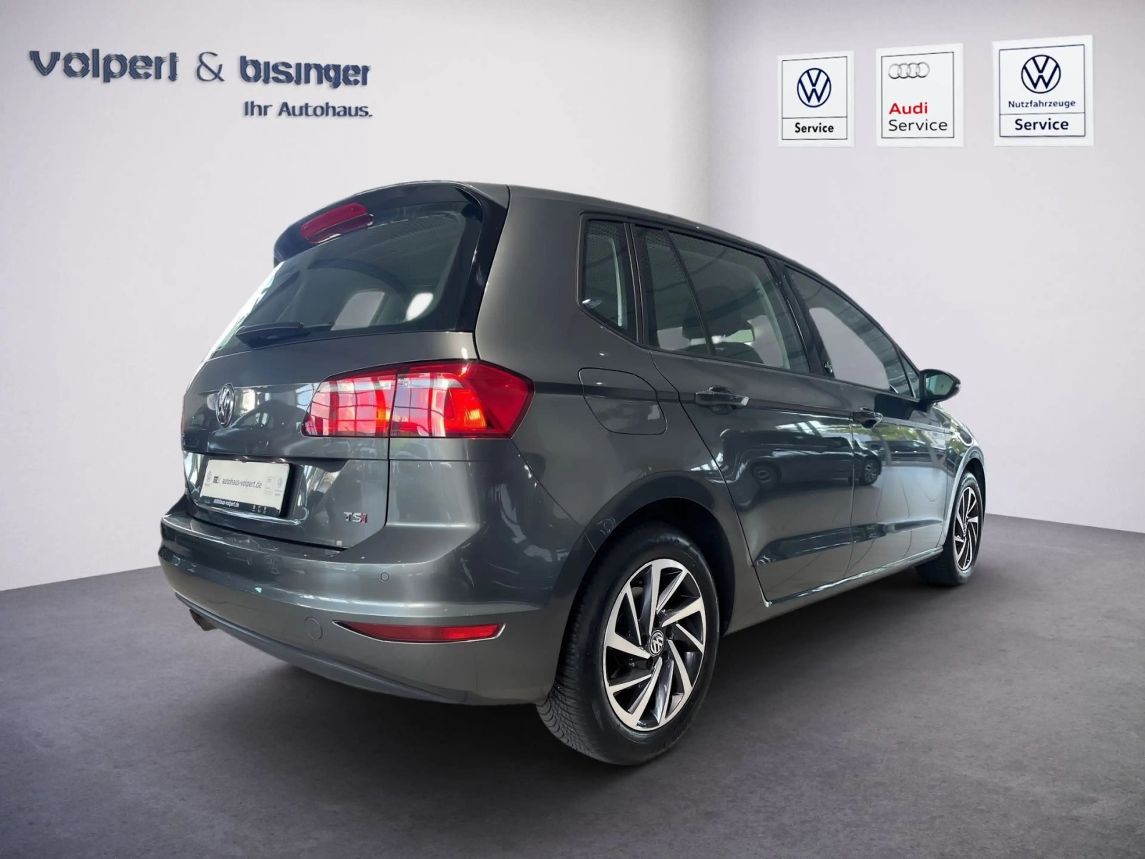 Volkswagen Golf Sportsvan Sound 1,4 l TSI 92 kW DSG — photo 3