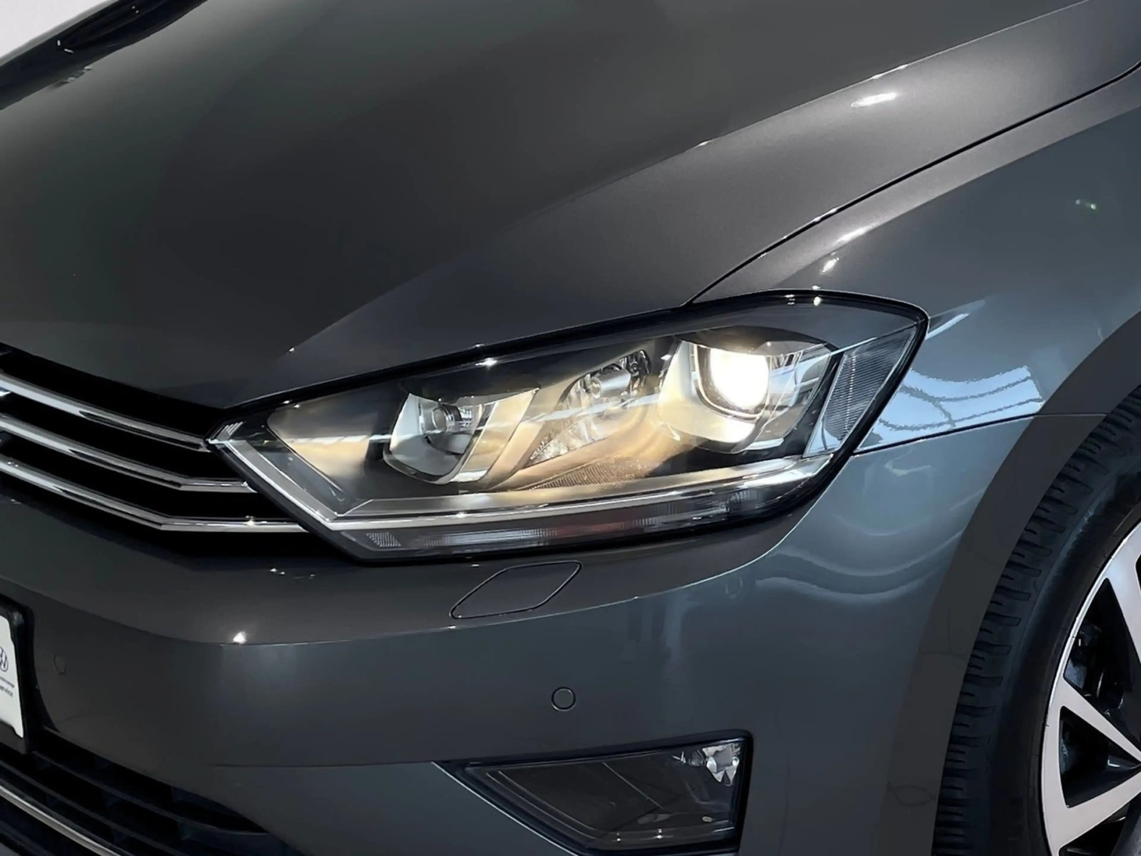 Volkswagen Golf Sportsvan Sound 1,4 l TSI 92 kW DSG — photo 5