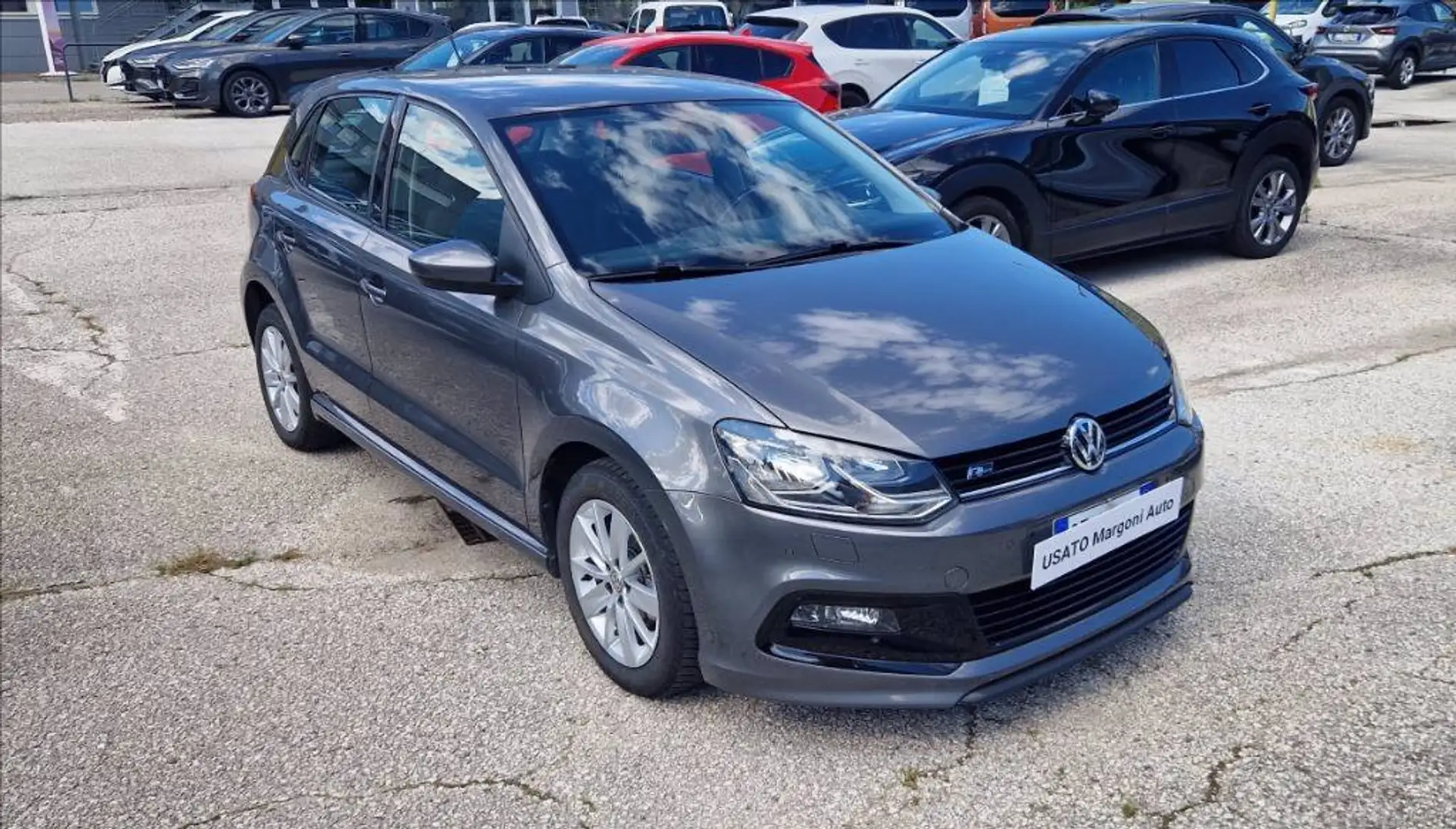 Volkswagen Polo 5p 1.0 mpi Comfortline 75cv Gris - 1