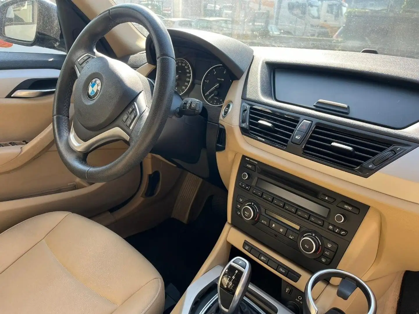 BMW X1 sDrive18d Msport Albastru - 1
