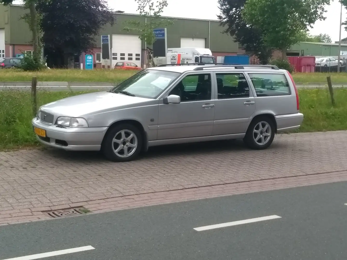 Volvo V70 V70 2.4 Europa Argintiu - 2