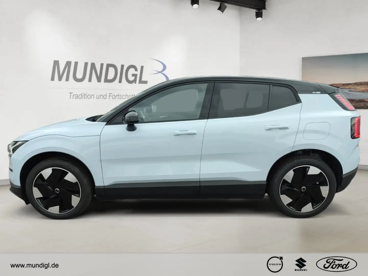 Volvo EX30 Plus NAVI ACC RFK Klimaaut SHZ LRH LED Blauw - 2