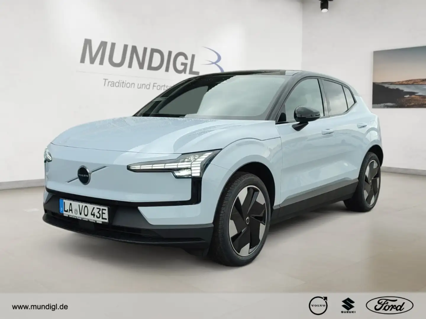 Volvo EX30 Plus NAVI ACC RFK Klimaaut SHZ LRH LED Blauw - 1