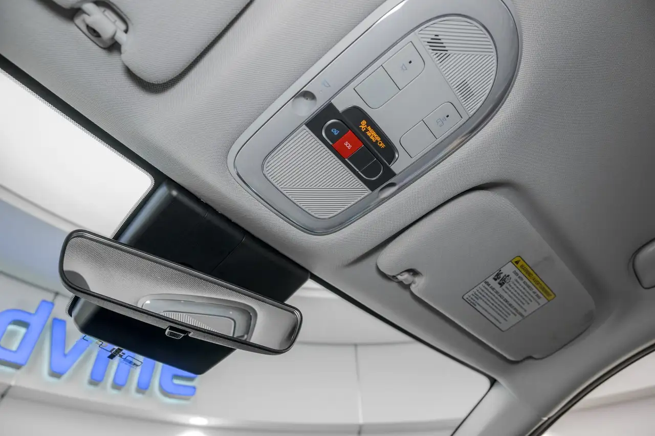 Hyundai IONIQ 5 photo Hyundai IONIQ 5