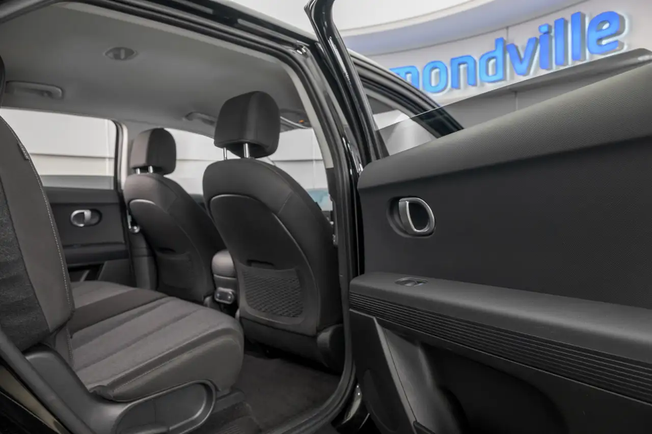 Hyundai IONIQ 5 photo Hyundai IONIQ 5