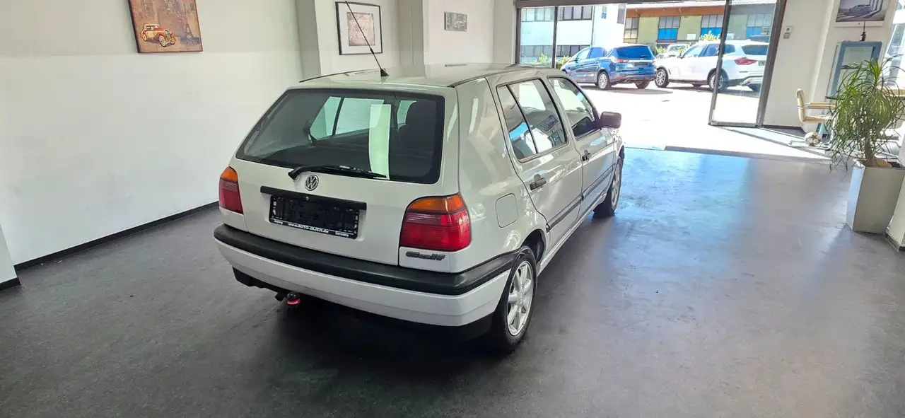 Volkswagen Golf 1.6 Limo H Zulassung SD TÜV 09/2028, foto 7