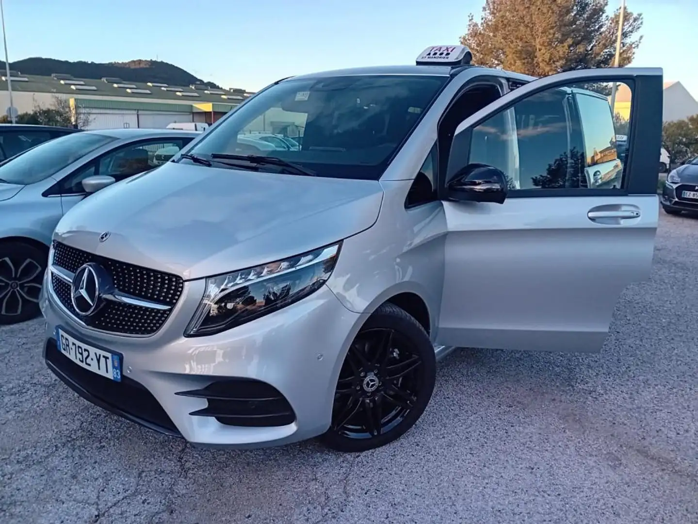 Mercedes-Benz V 300 300 d LG avant garde Gris - 1