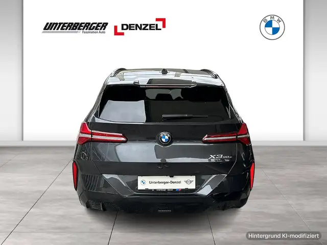 BMW X3 view 6