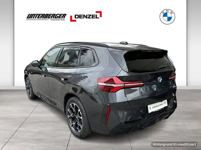 BMW X3 view 5