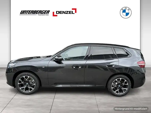 BMW X3 view 4