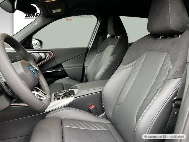 BMW X3 view 11