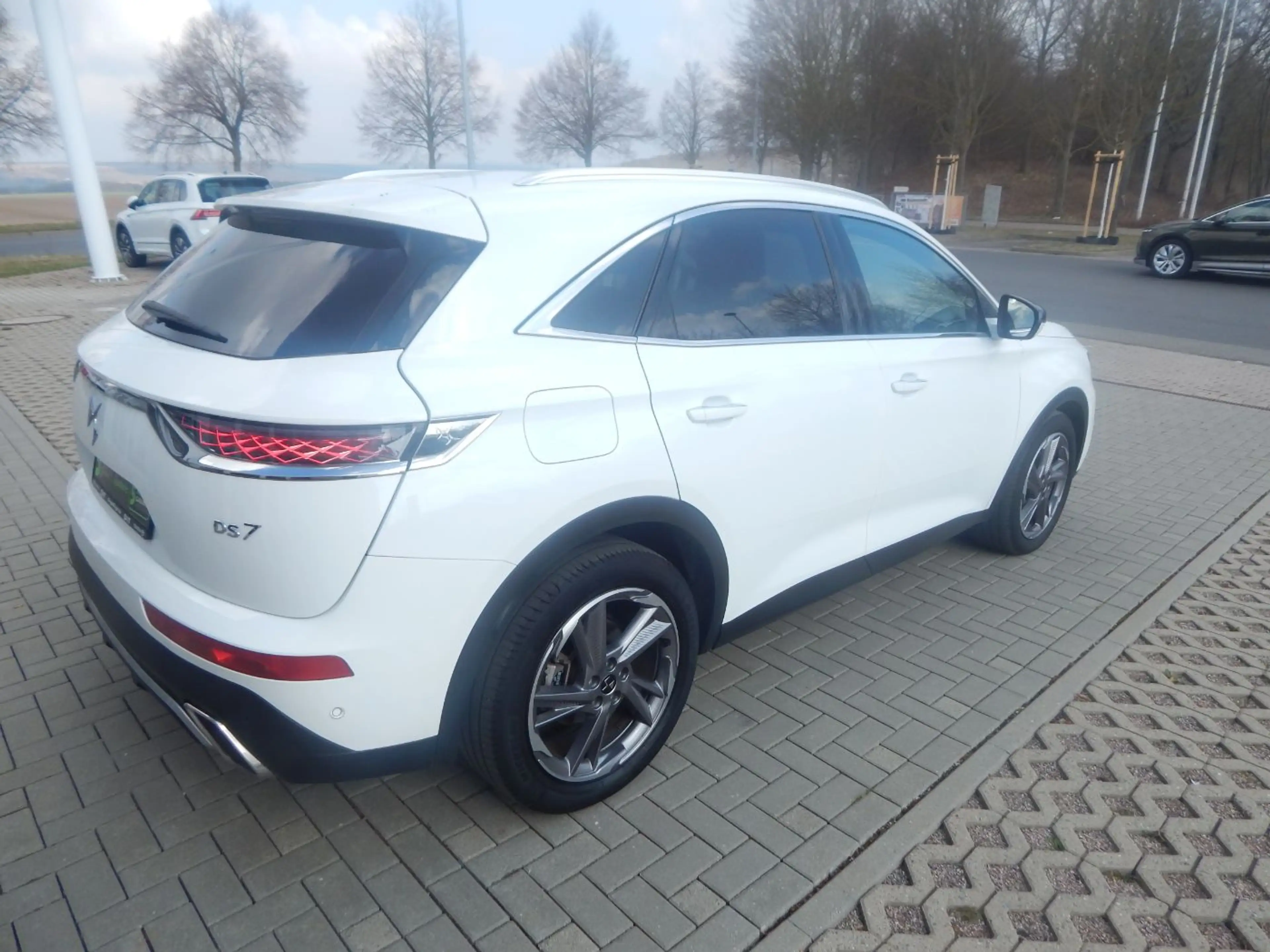 DS Automobiles DS 7 225 S&S 4x2 E-Tense W Rivoli Fernlichtass. — photo 6