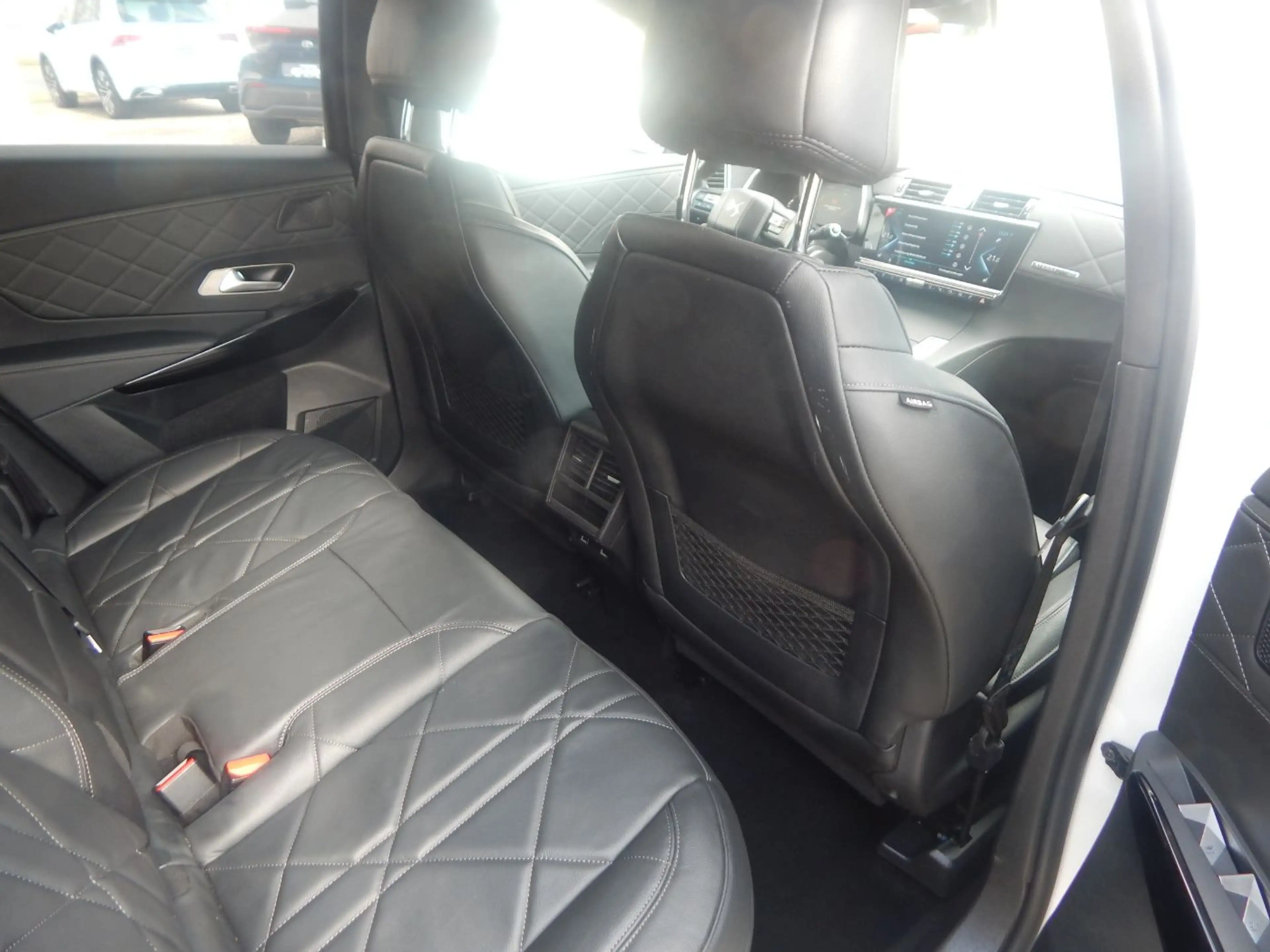 DS Automobiles DS 7 225 S&S 4x2 E-Tense W Rivoli Fernlichtass. — photo 10