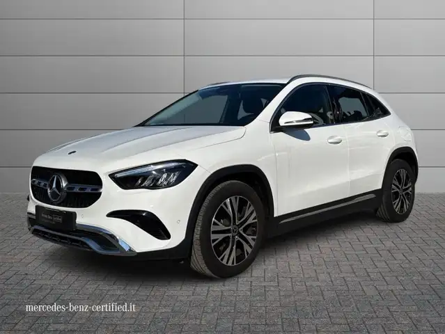 Mercedes-Benz GLA 180 GLA 180 d Progressive Advanced auto