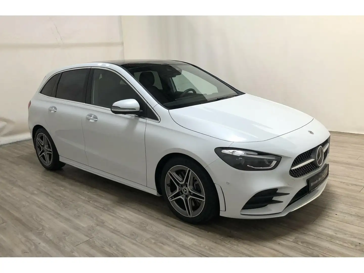 Mercedes-Benz B 250 4M AMG Pano*AHK*Memory*HUD*MULTIBEAM*Distr Weiß - 2