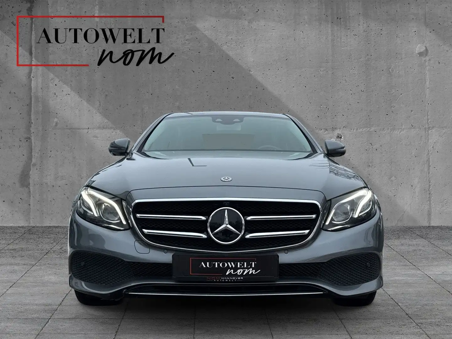 Mercedes-Benz E 400 E400d 4Mat Avantg. AIRMATIC/STHZ/DISTR/360°/HEAD Gris - 2