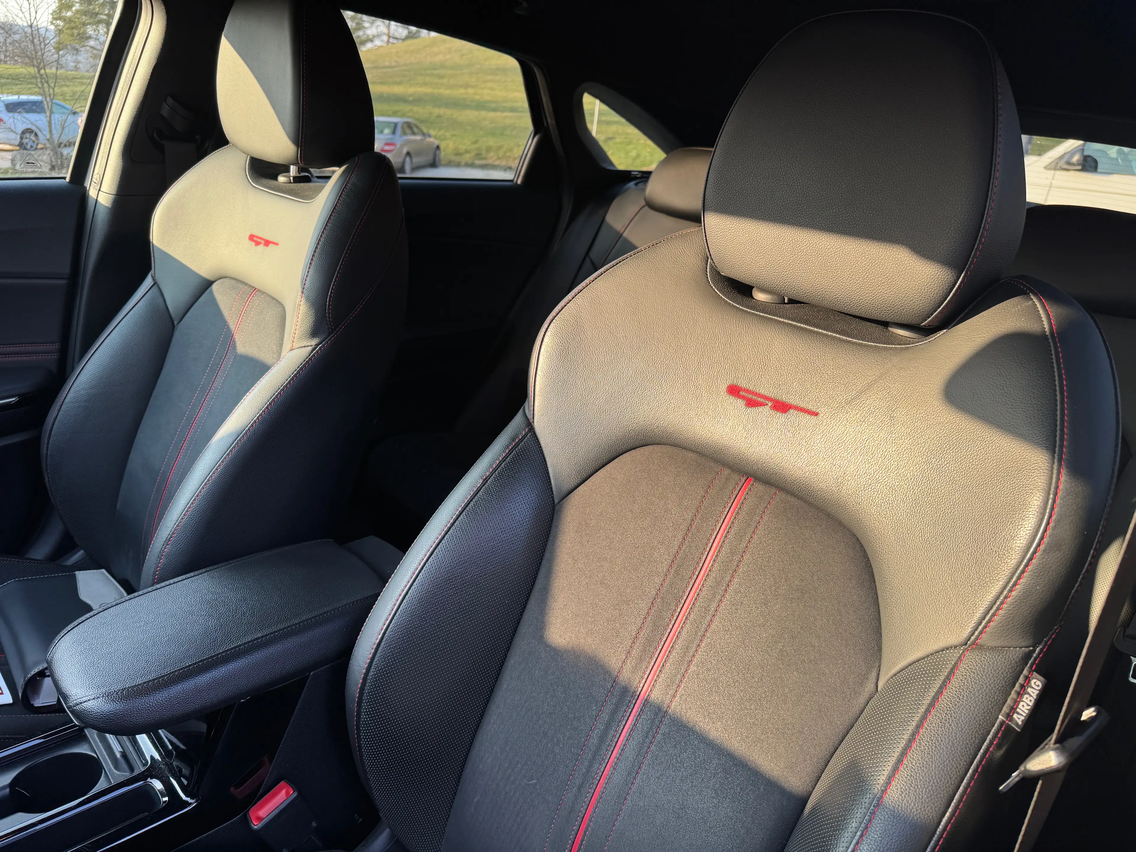 Kia ProCeed / pro_cee'd GT — photo 9