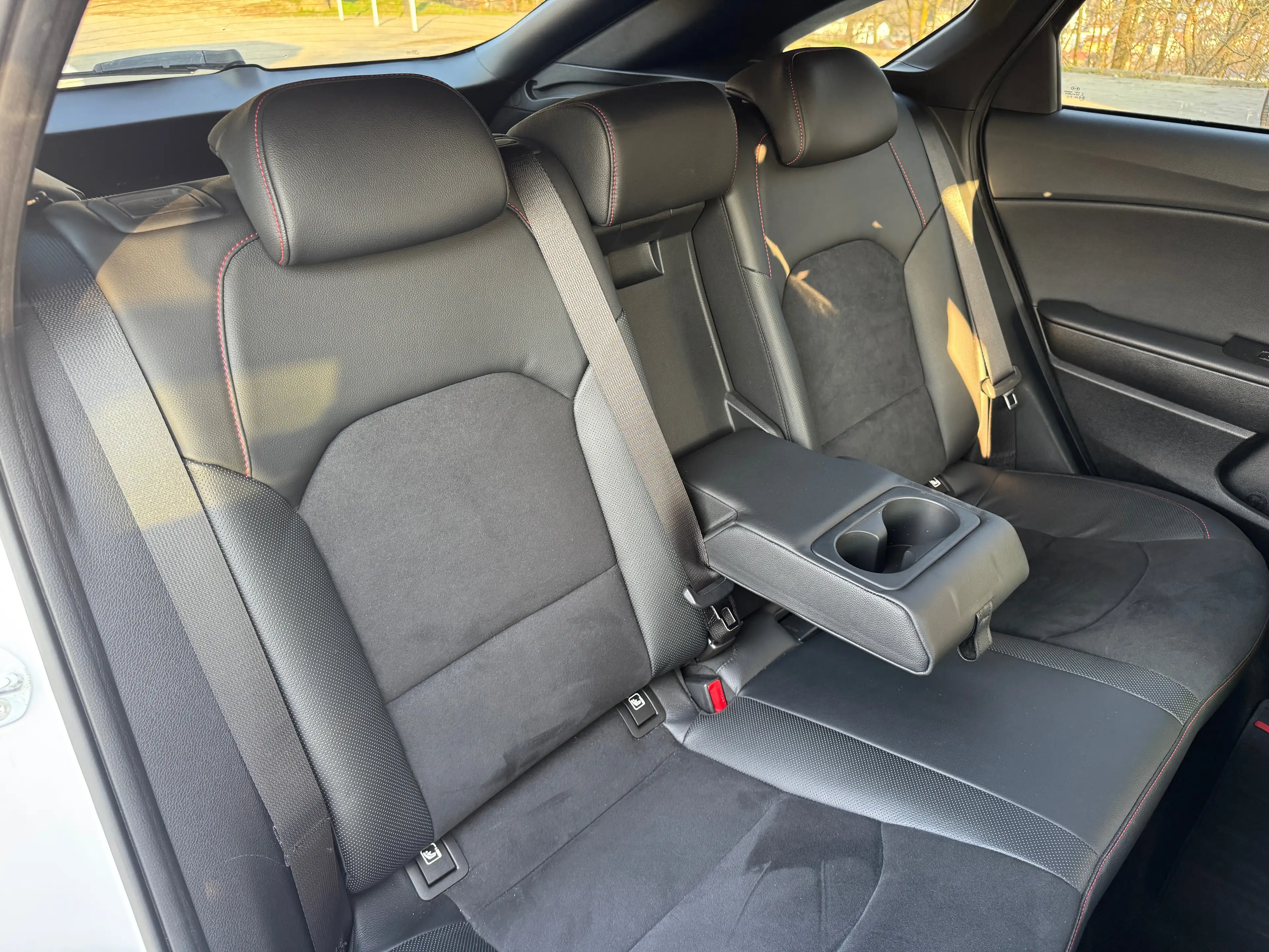Kia ProCeed / pro_cee'd GT — photo 4