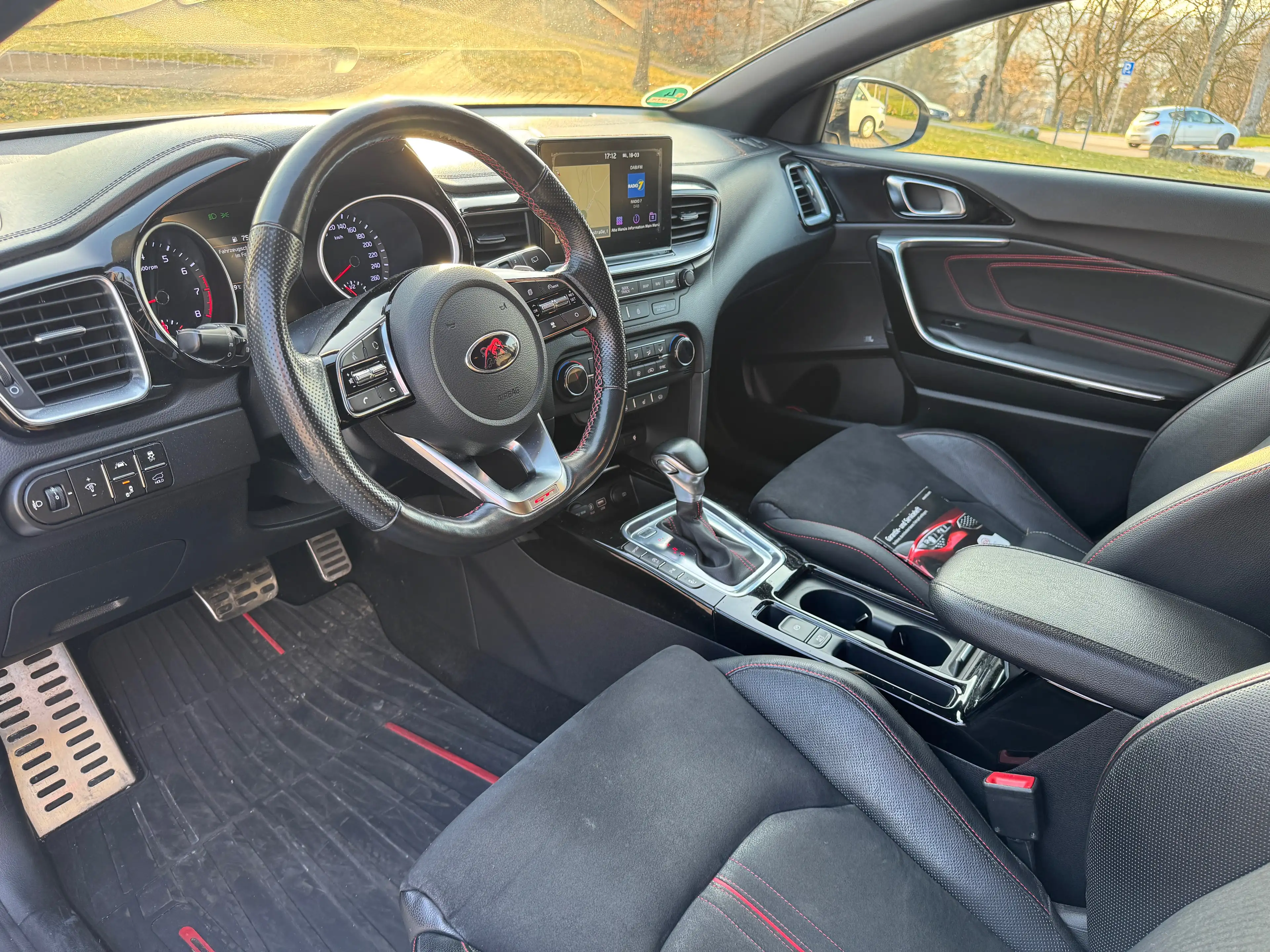 Kia ProCeed / pro_cee'd GT — photo 7