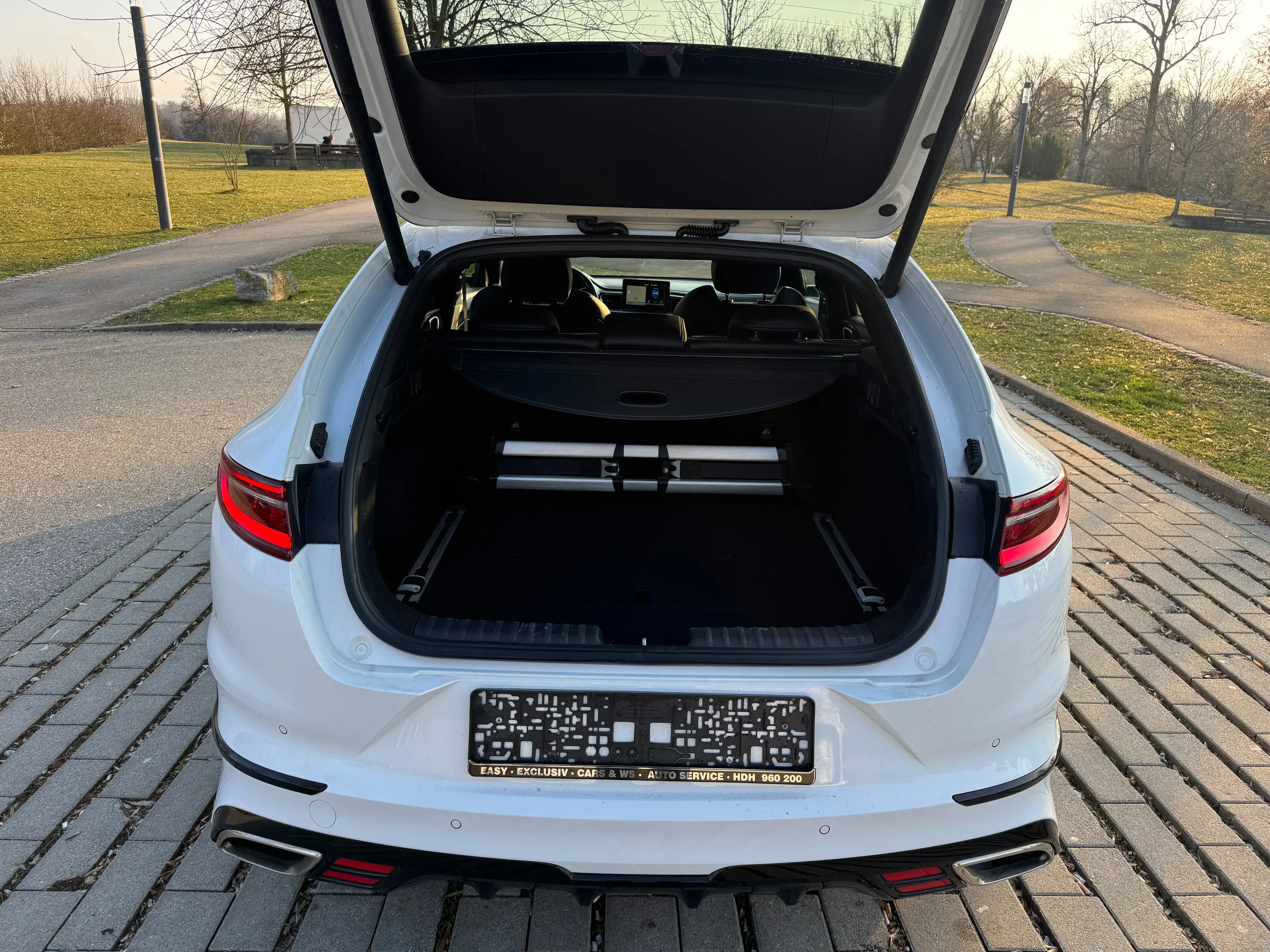 Kia ProCeed / pro_cee'd GT — photo 12