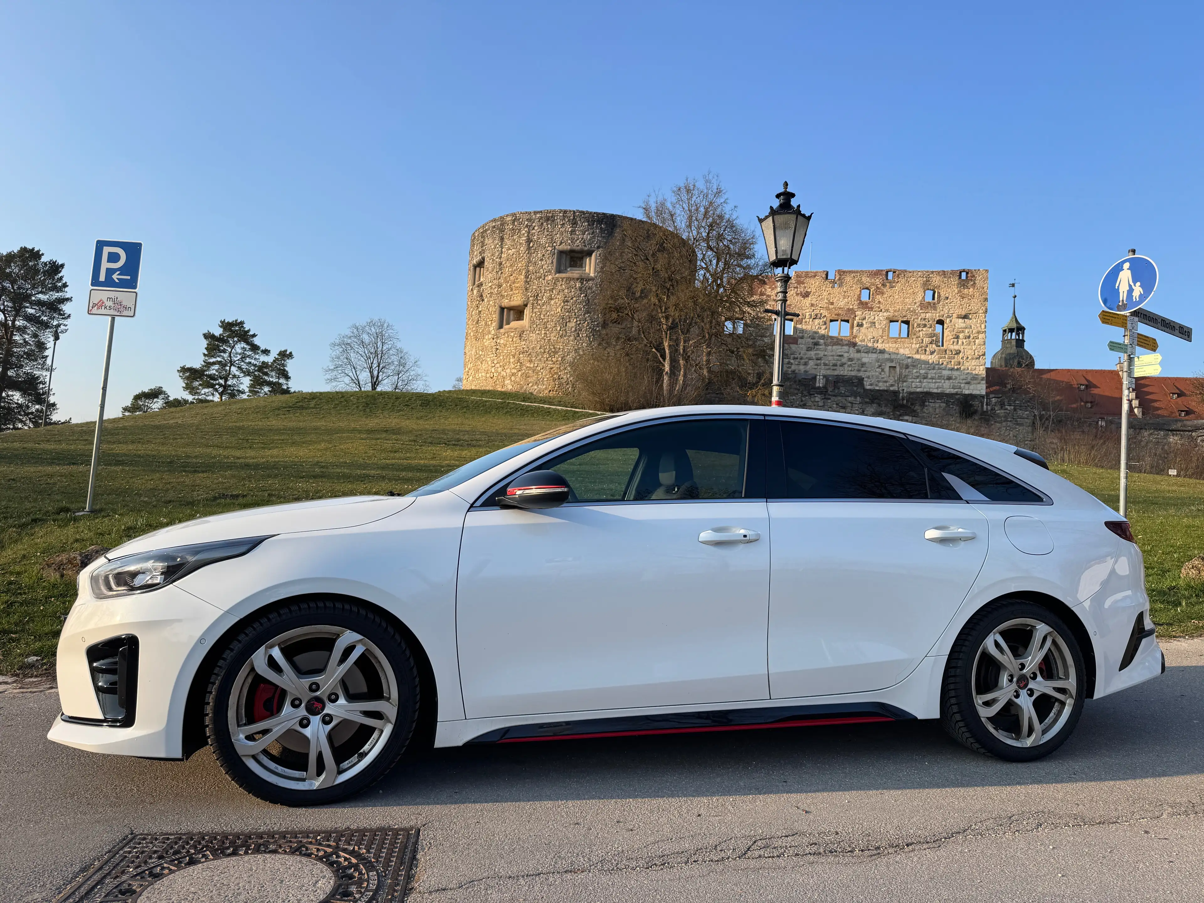 Kia ProCeed / pro_cee'd GT — photo 2