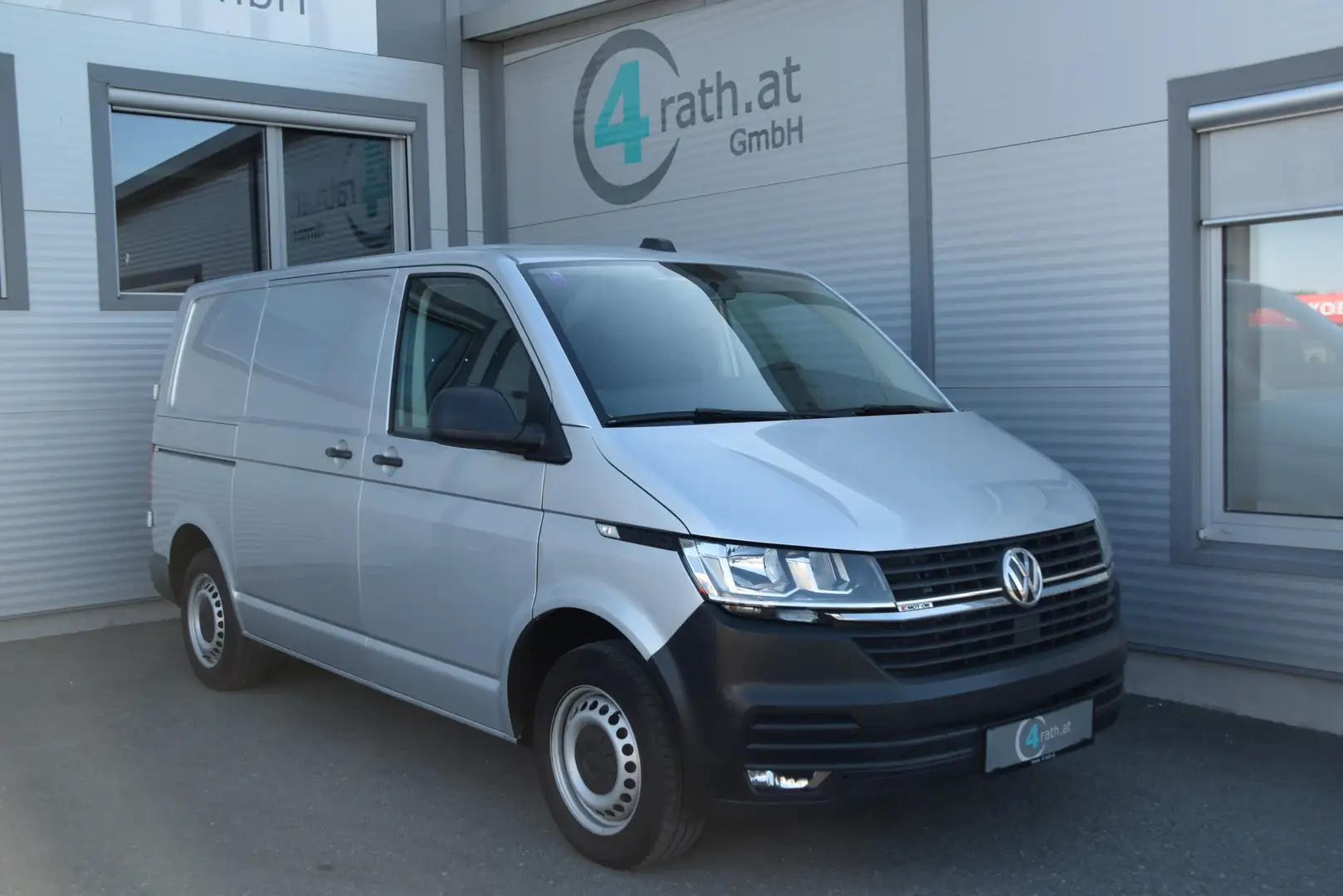 Volkswagen T6 Transporter T6 Kastenwagen KR 2,0 TDI 4Motion / NETTO: 19.1... Silber - 1