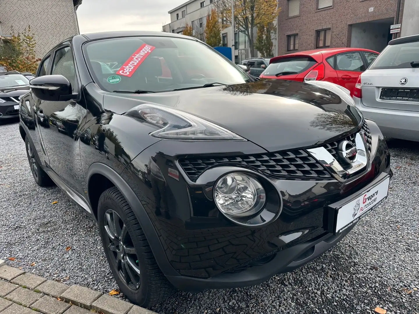 Nissan Juke Visia Plus Schwarz - 1