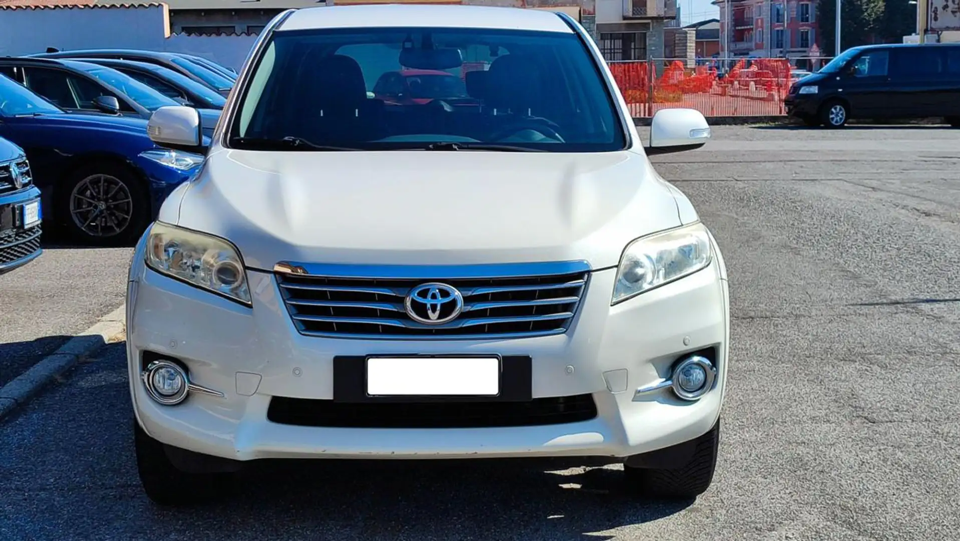 Toyota RAV 4 RAV4 Crossover 2.2 D-Cat A/T 150 CV Executive Bianco - 2