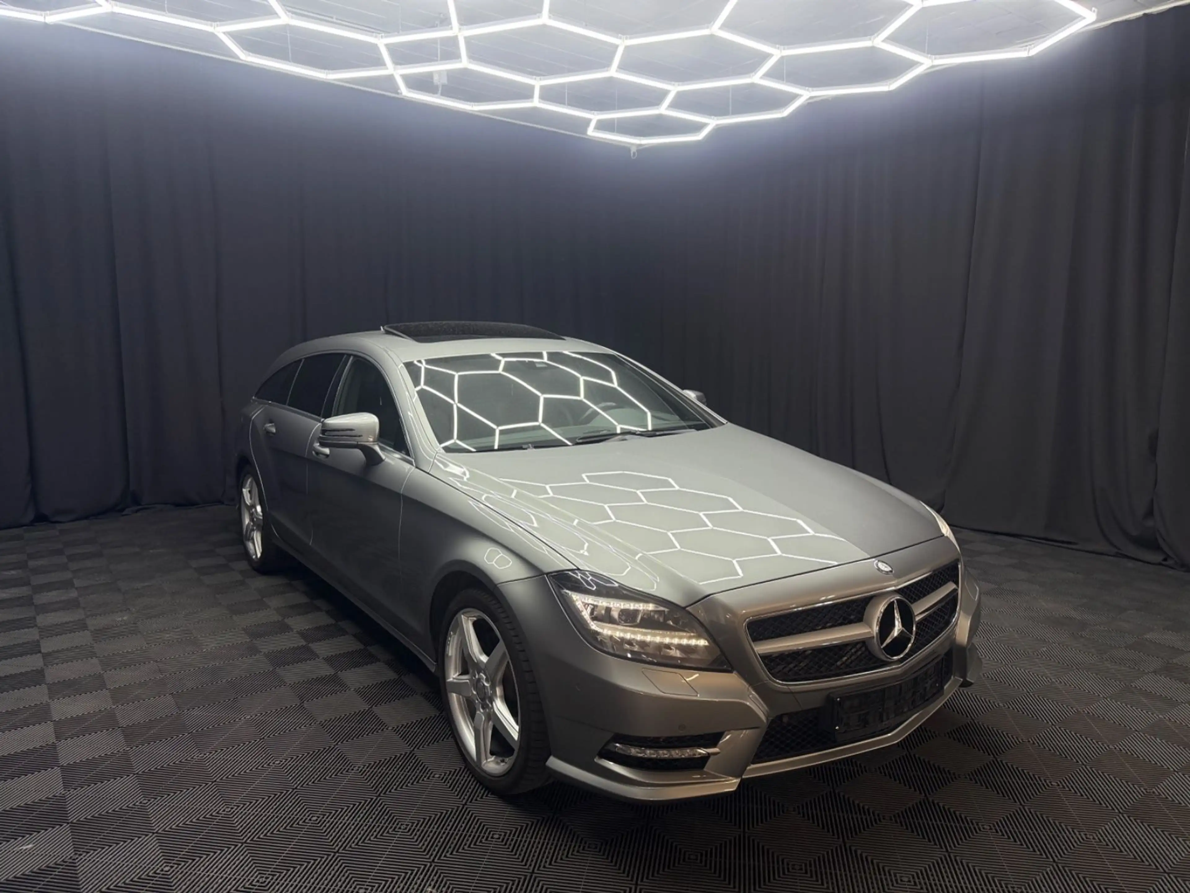 Mercedes-Benz CLS CLS 350 CDI Shooting Brake*AMG LINE*S-DACH*R-KAM