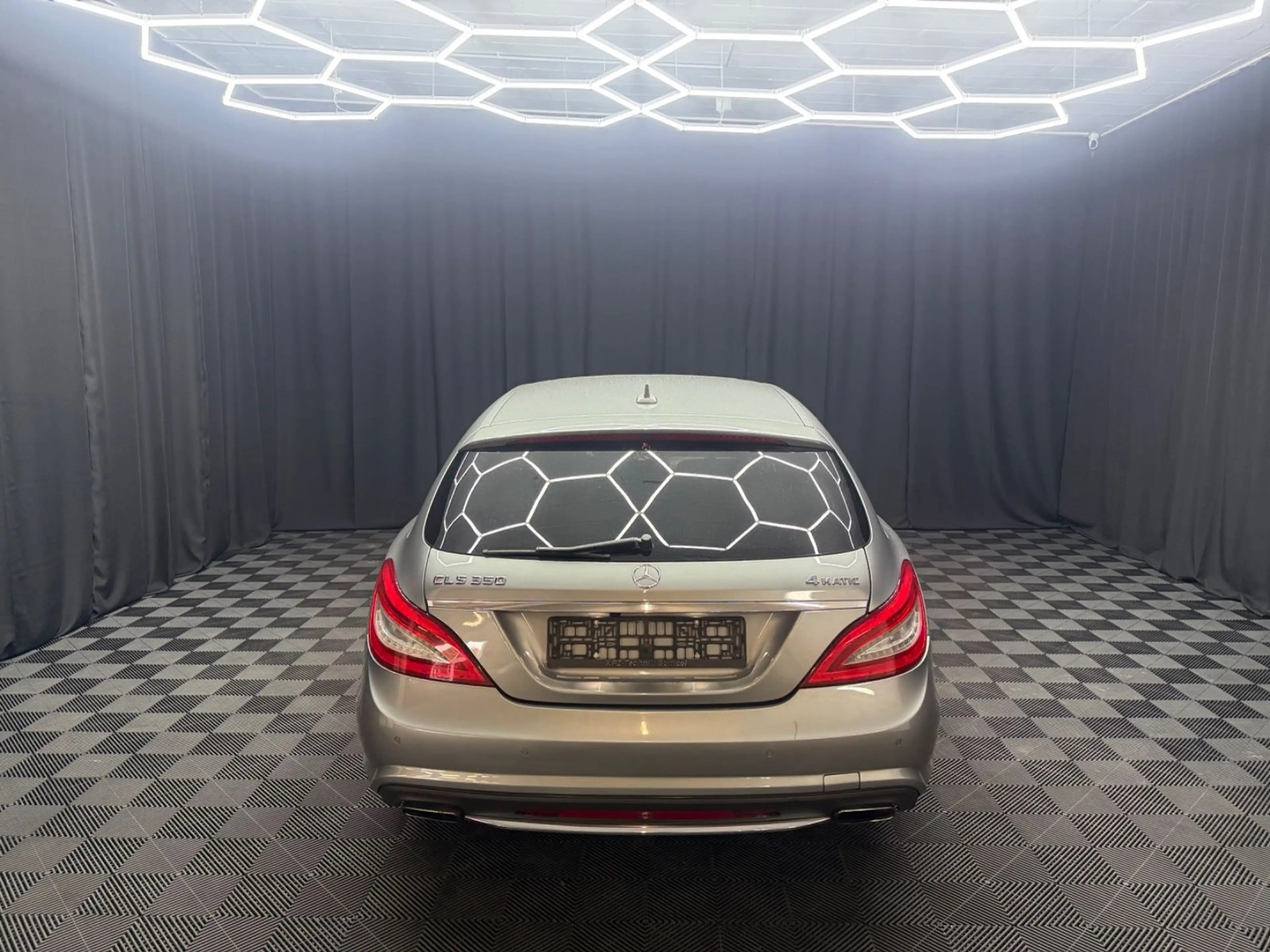 Mercedes-Benz CLS CLS 350 CDI Shooting Brake*AMG LINE*S-DACH*R-KAM — photo 6