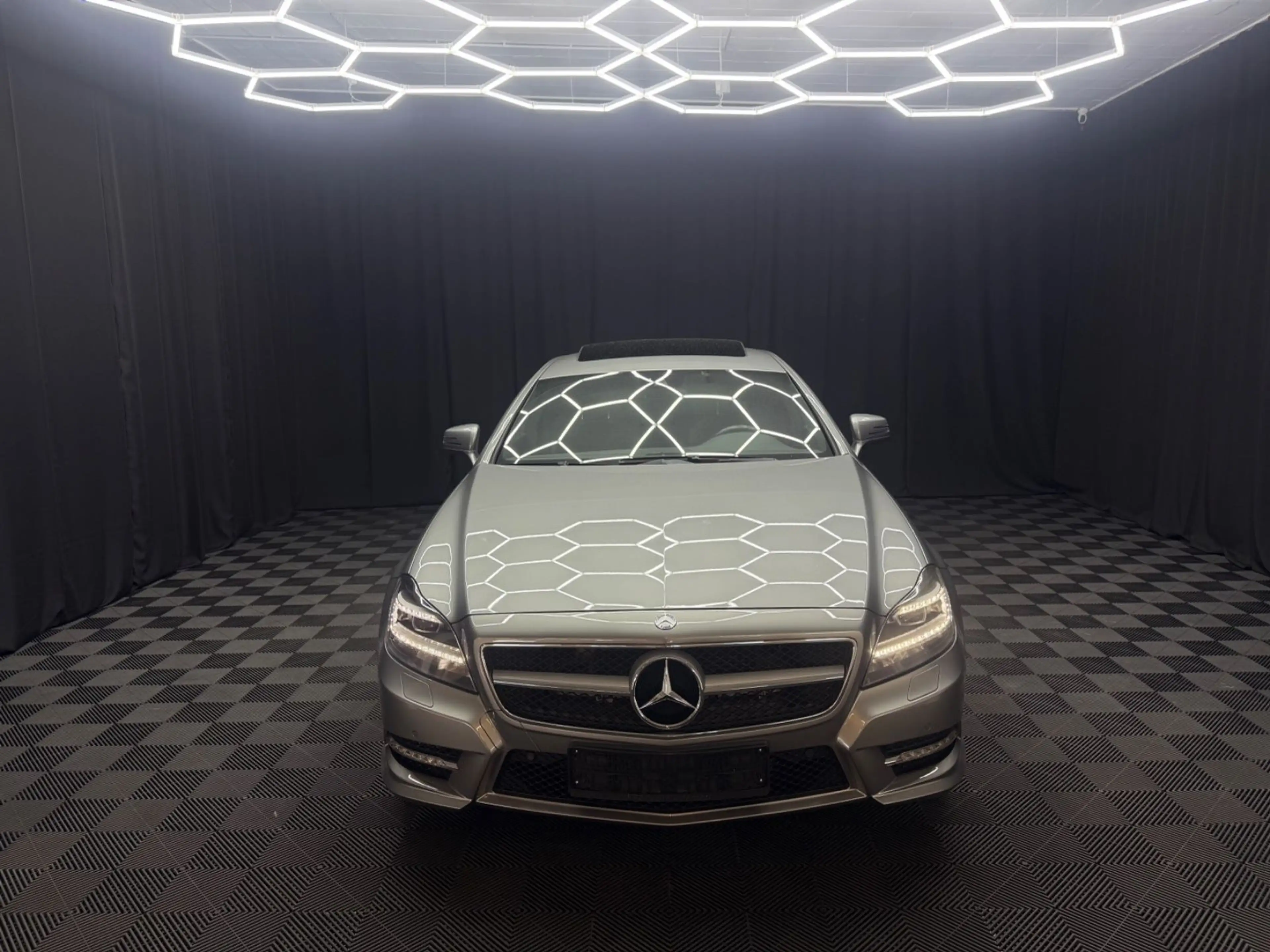 Mercedes-Benz CLS CLS 350 CDI Shooting Brake*AMG LINE*S-DACH*R-KAM — photo 2