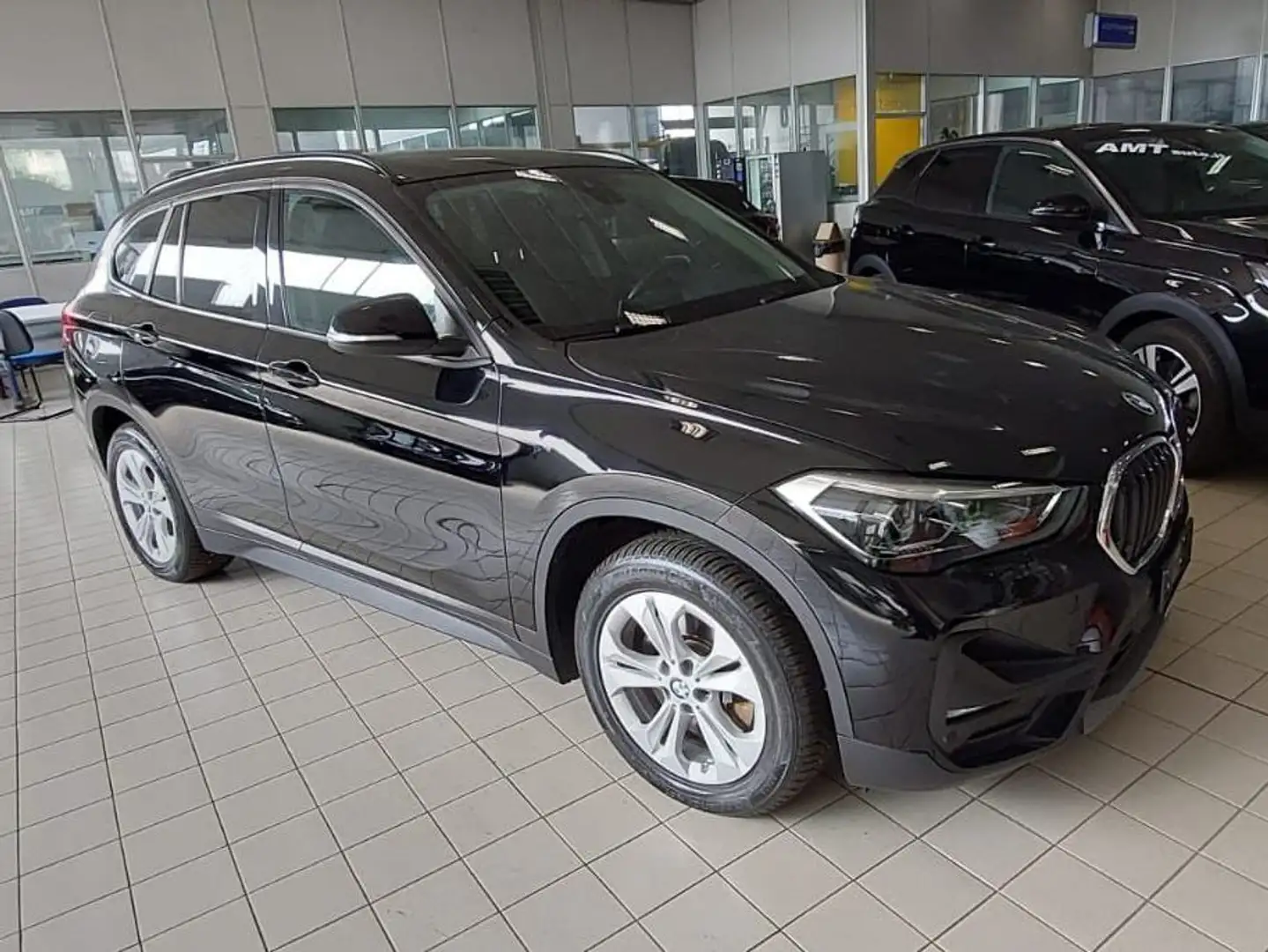 BMW X1 X1 xdrive25e Business Advantage auto Nero - 1
