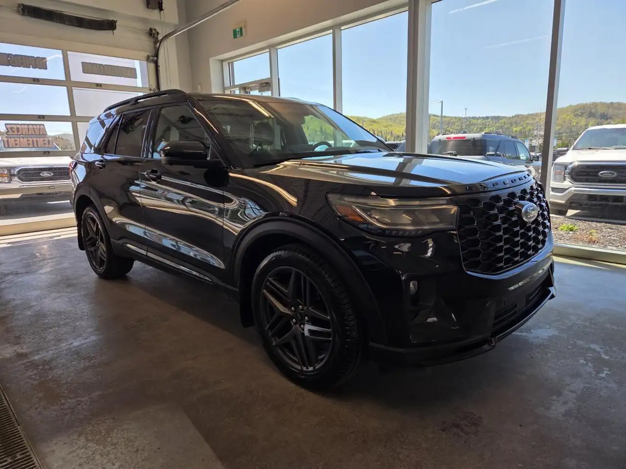 Ford Explorer снимка Ford Explorer