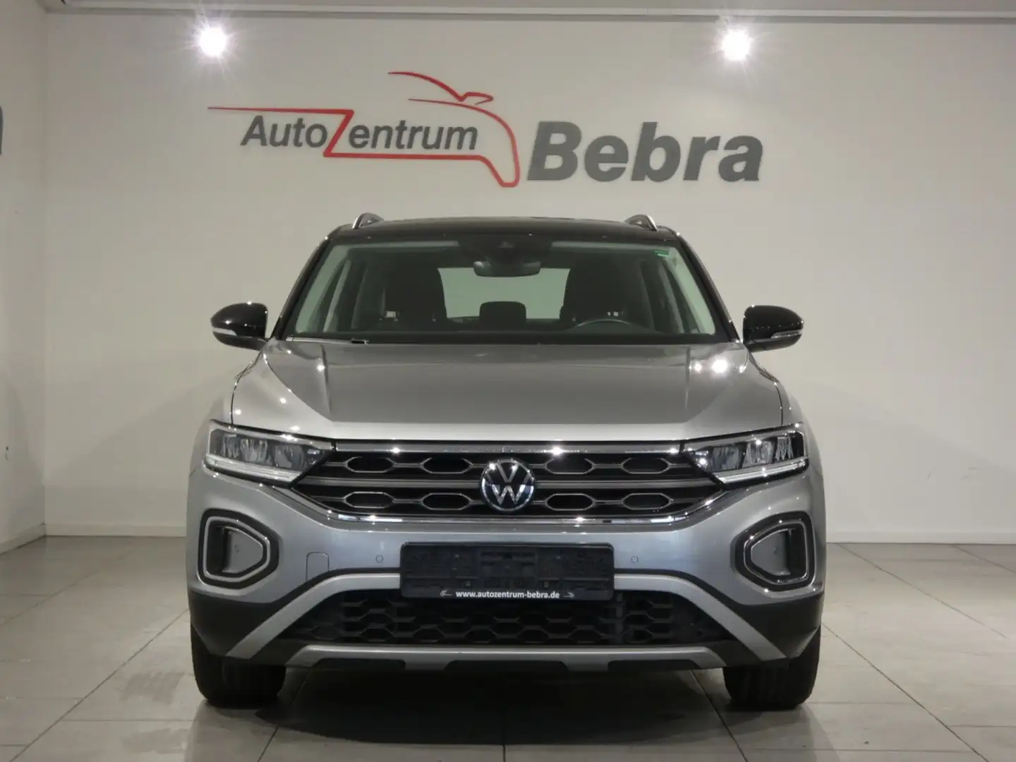 Volkswagen T-Roc 2.0 TDI Life LED/Navi/SHZ/PDC/Alu/MFL/ACC Silber - 2