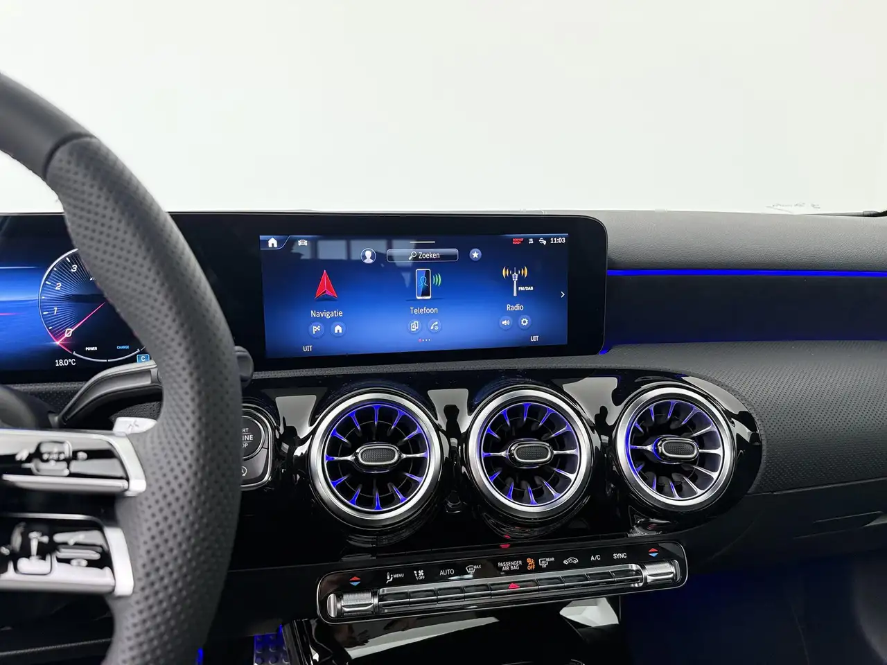 Mercedes-Benz A-Class 2026 — фото 13