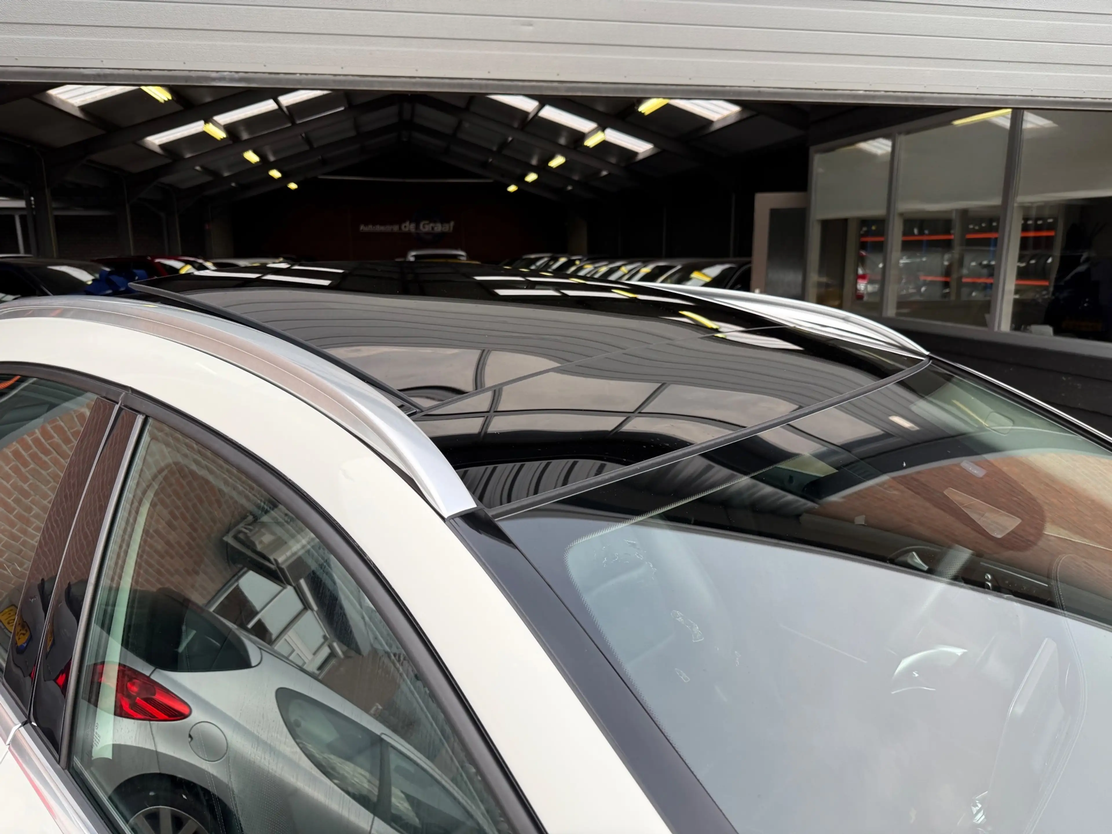 Mercedes-Benz GLA 180 AMG|PANO/H&K/ELEC-STOEL/NAVI/CRUISE/CAMERA/VOL! — photo 5