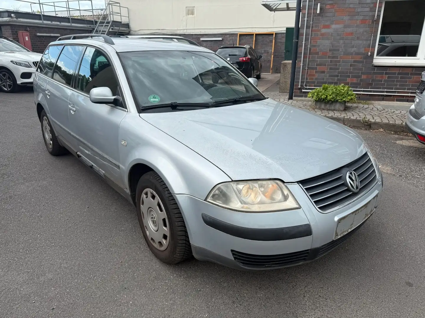 Volkswagen Passat Variant Family Stříbrná - 1