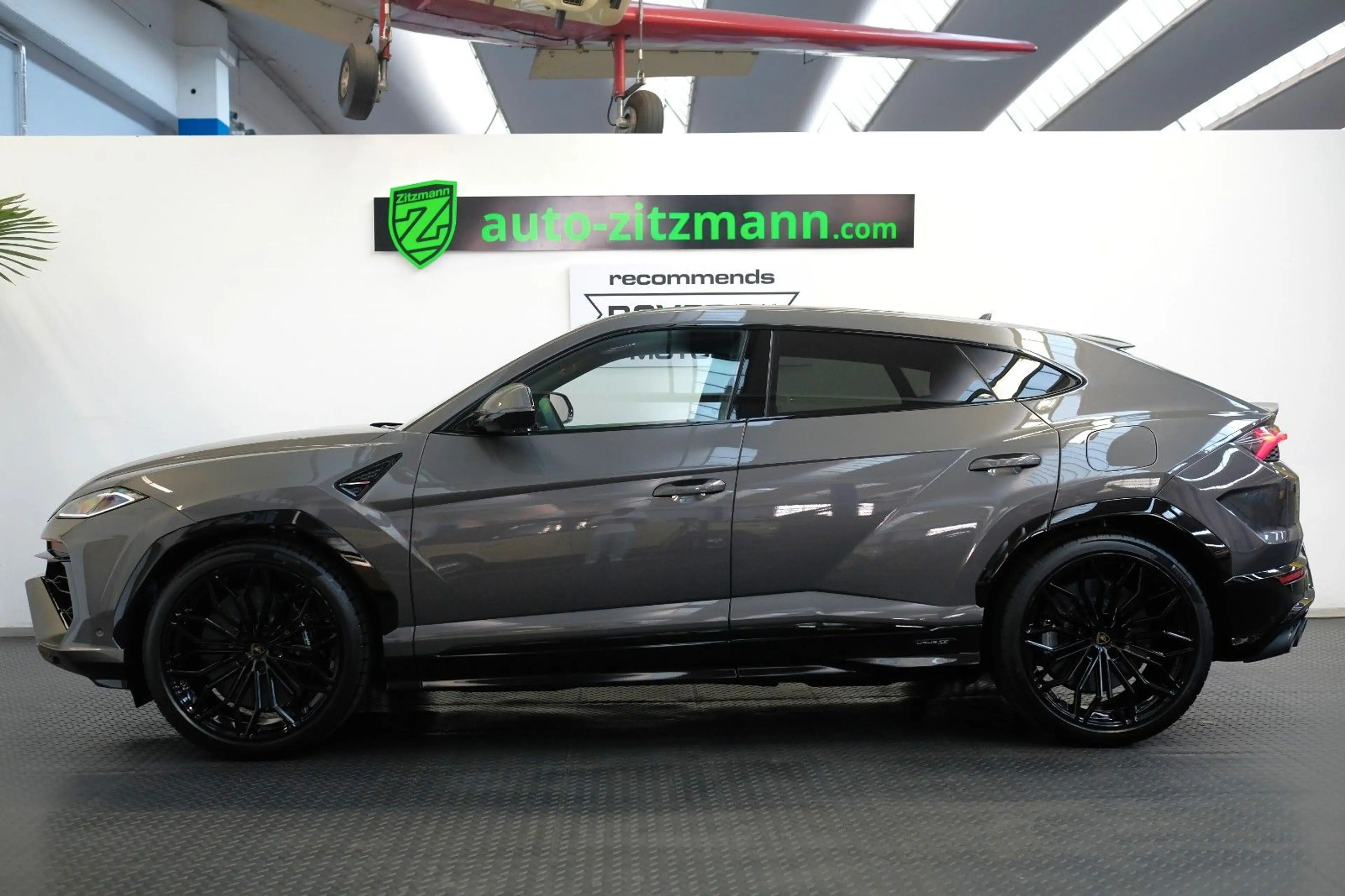 Lamborghini Urus SE/CARBON/PANO/B&O/NIGHT/STYLE/MASSAGE/AHK — photo 8