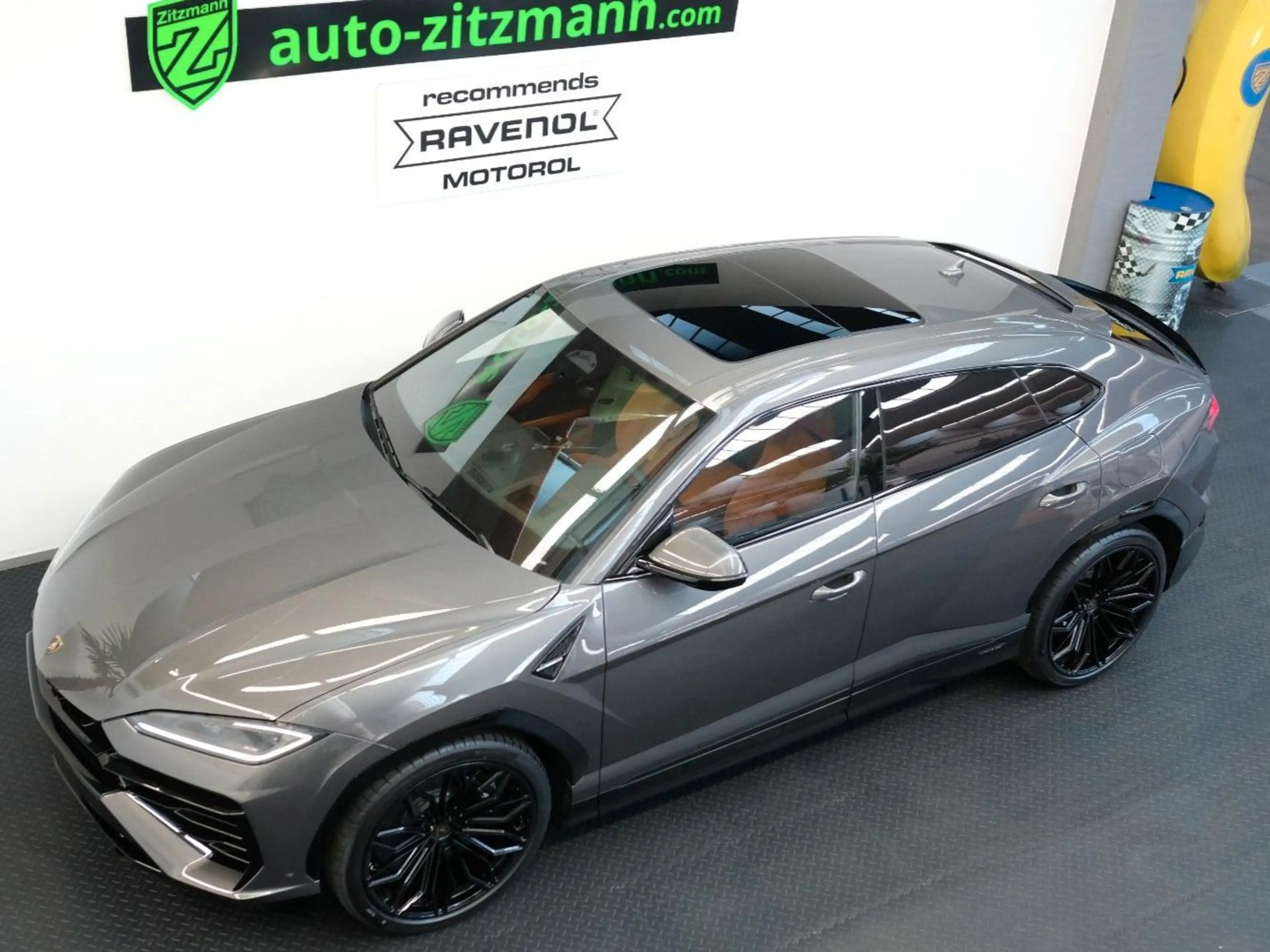 Lamborghini Urus SE/CARBON/PANO/B&O/NIGHT/STYLE/MASSAGE/AHK