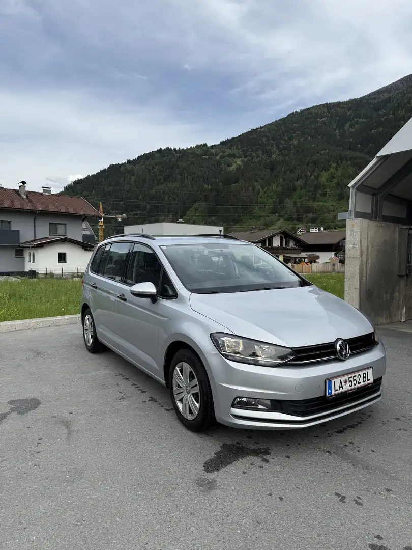 Volkswagen Touran Trendline 1,6 SCR TDI Grau - 1