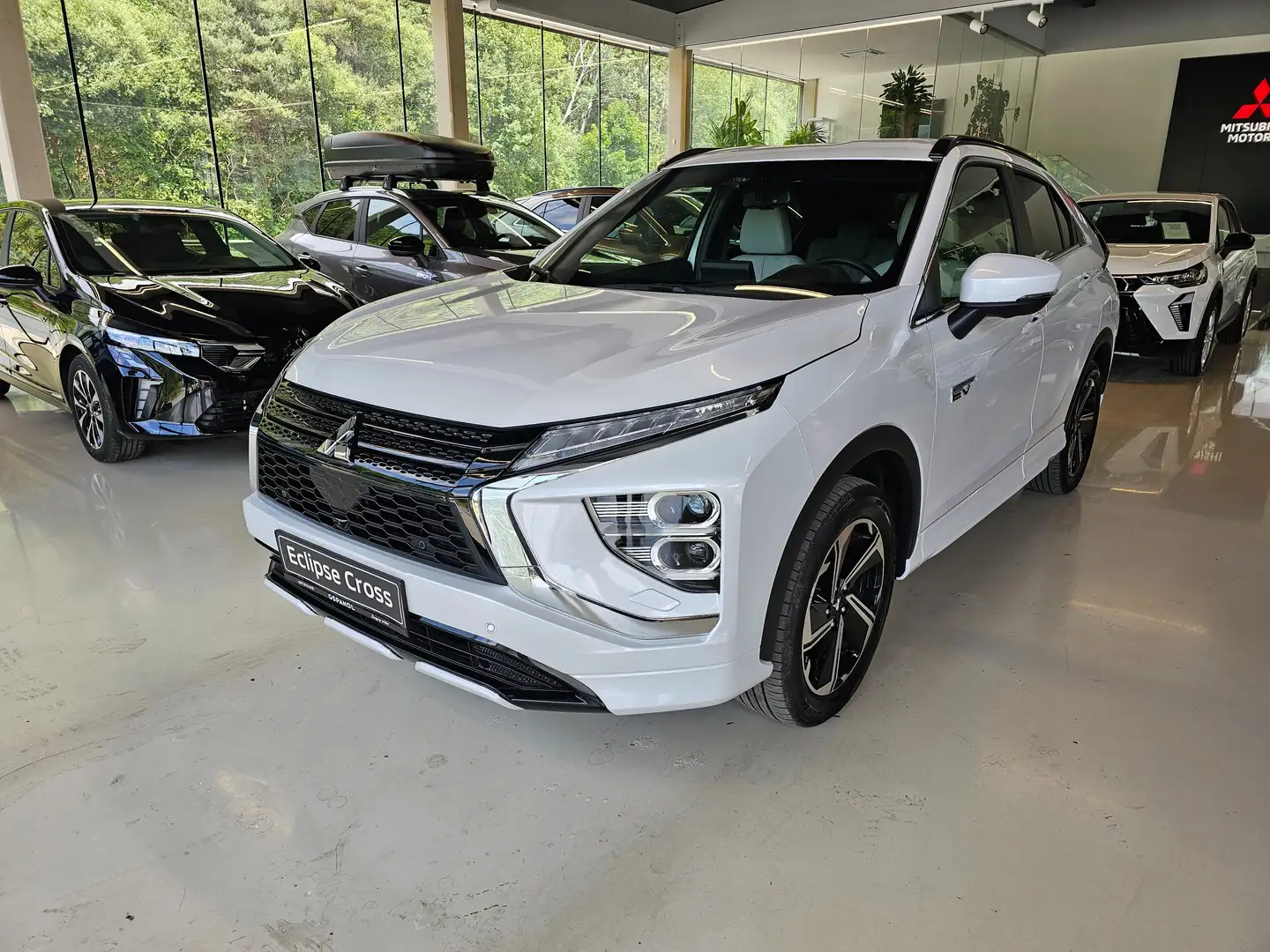 Mitsubishi Eclipse Cross 2,4 PHEV 4WD Diamond CVT Aut. Weiß - 1