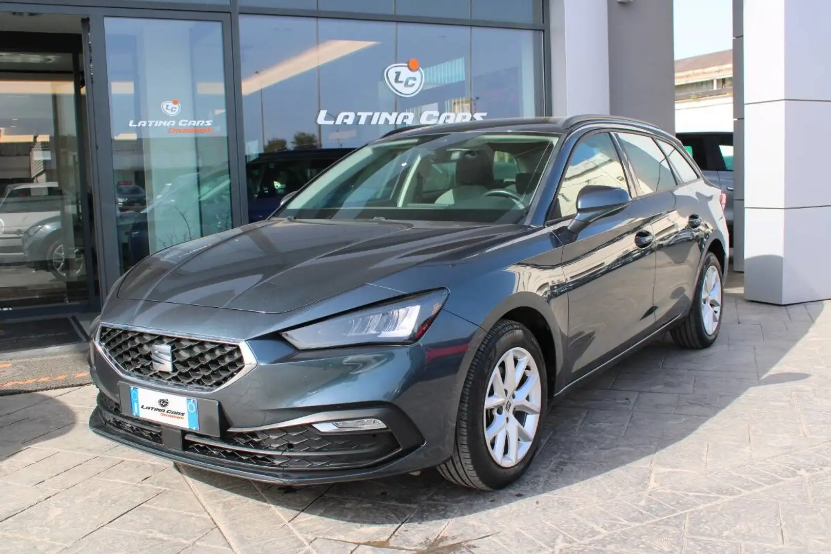 SEAT Leon 1.0 etsi Style 110cv AUTOMATICA Grigio - 1